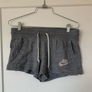 Vintage Nike lounge shorts - medium